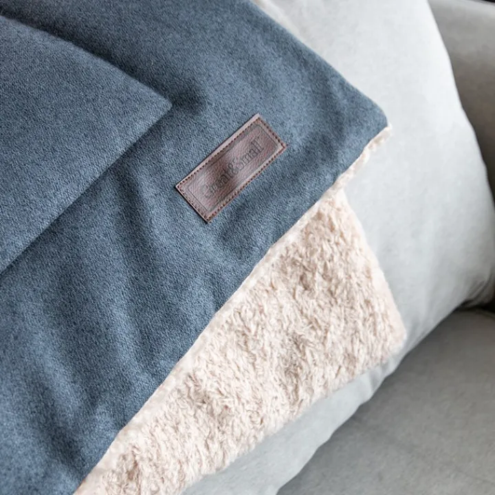 Great & Small Snuggle&Snooze Soft Pet Blanket Bed Best
