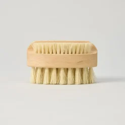 Lily & Leo Luxury Nail & Claw Brush Sale